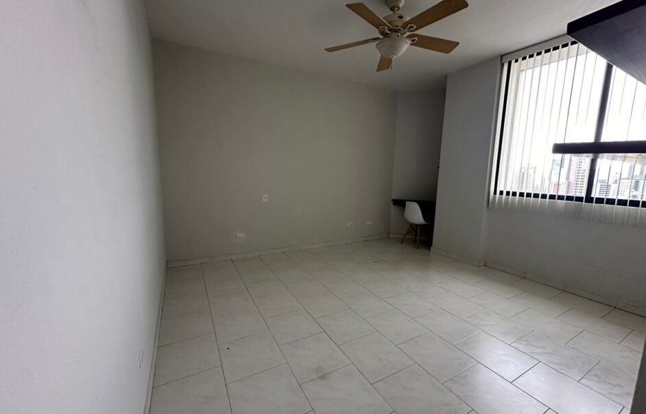 Se alquila apartamento en Bella Vista