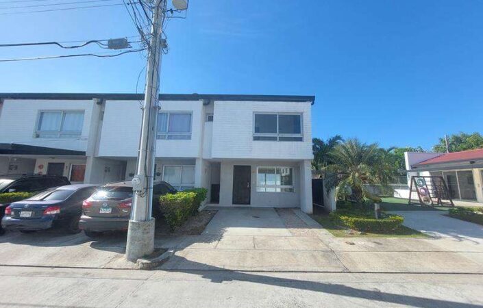 Se vende casa en el Crisol